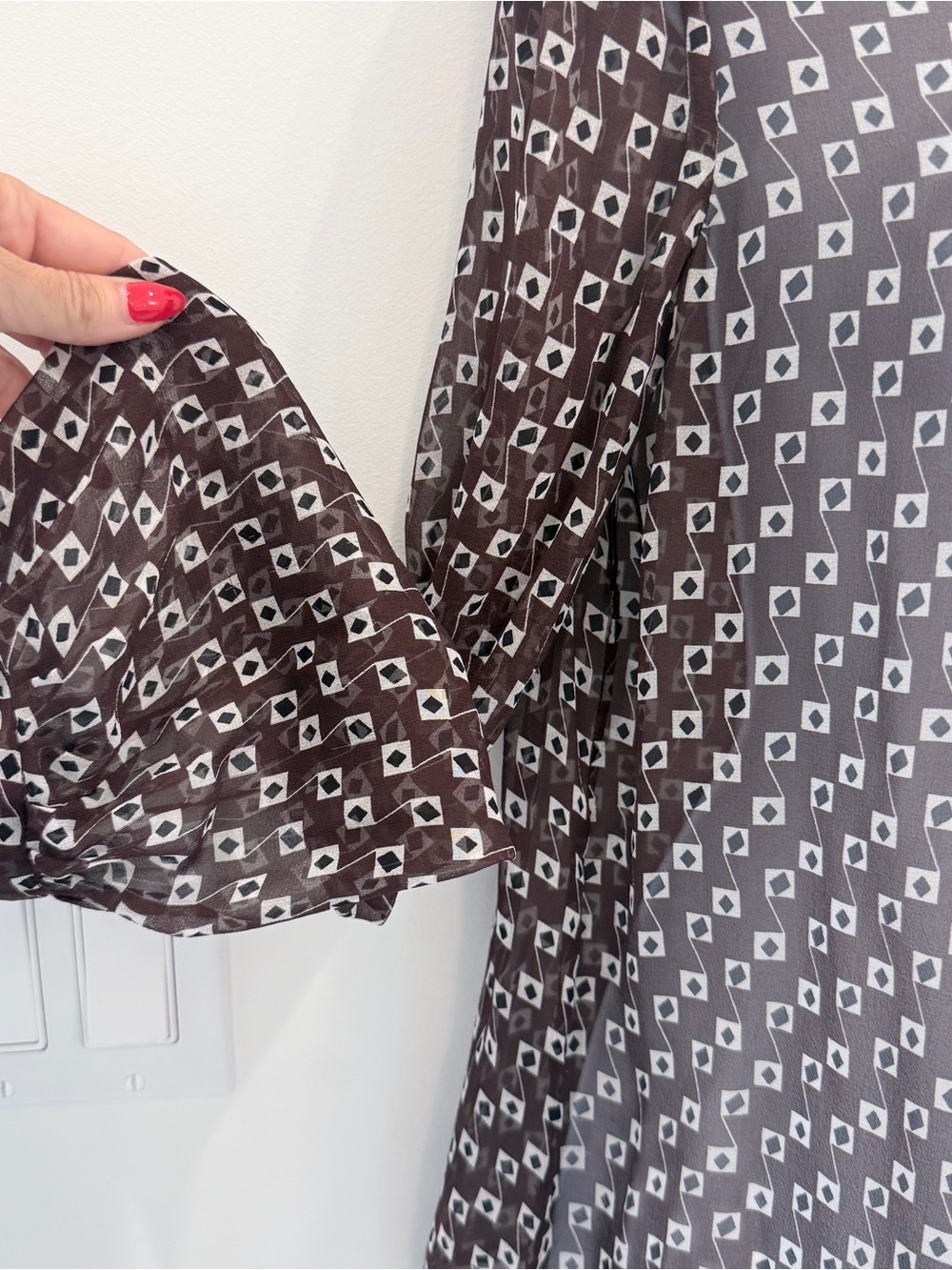 Diane von Furstenberg Brown & Cream Geometric Silk Blouse - Picture 2 of 5